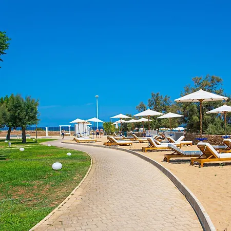Rezort Pietrablu & - Cdshotels Polignano a Mare