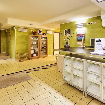 皮埃特拉布鲁spa度假酒店 - Cds酒店 度假村 滨海波利尼亚诺